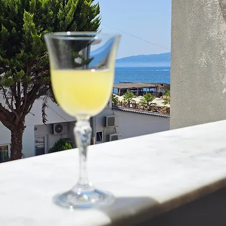 Penzion Ares Beachfront Luxury Sarandë