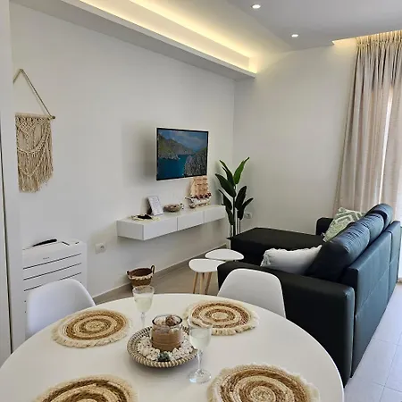 Penzion Ares Beachfront Luxury Sarandë