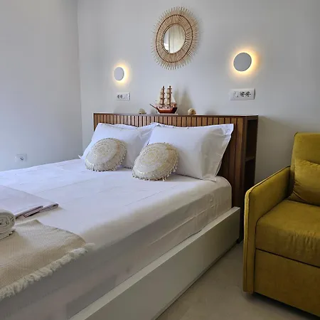 Penzion Ares Beachfront Luxury 3*