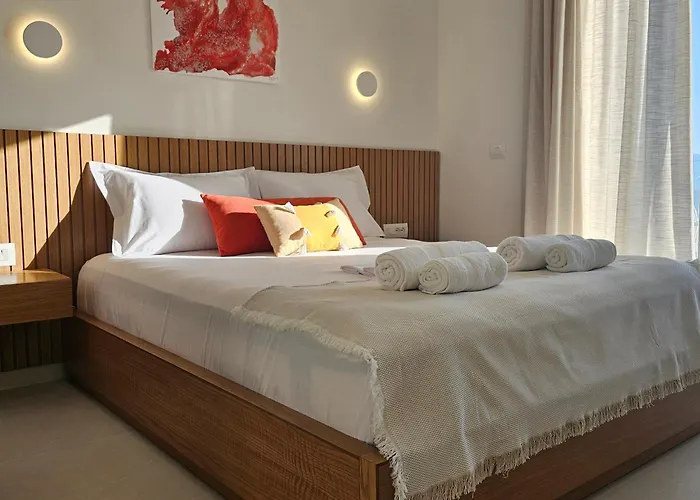 Ares Beachfront Luxury 3* Saranda