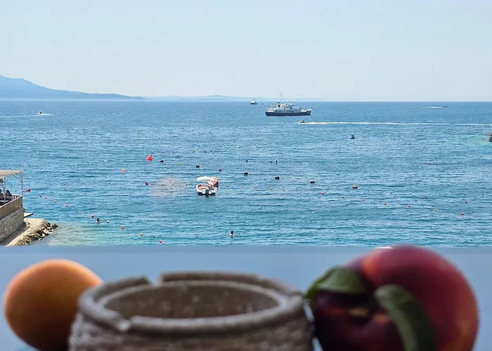 Ares Beachfront Luxury Konukevi Saranda