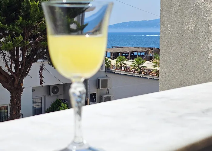 Pensionat Ares Beachfront Luxury Sarandë