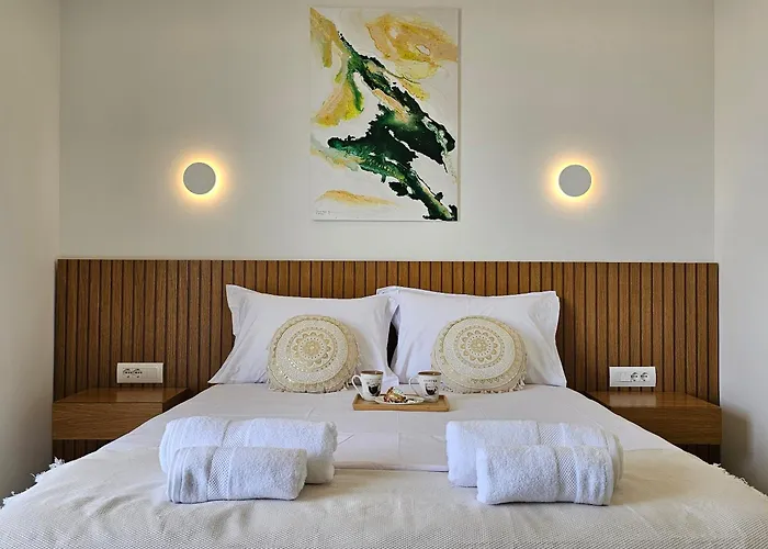 Ares Beachfront Luxury Konukevi