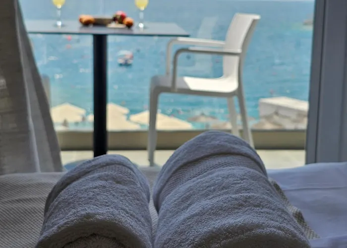 Pensionat Ares Beachfront Luxury
