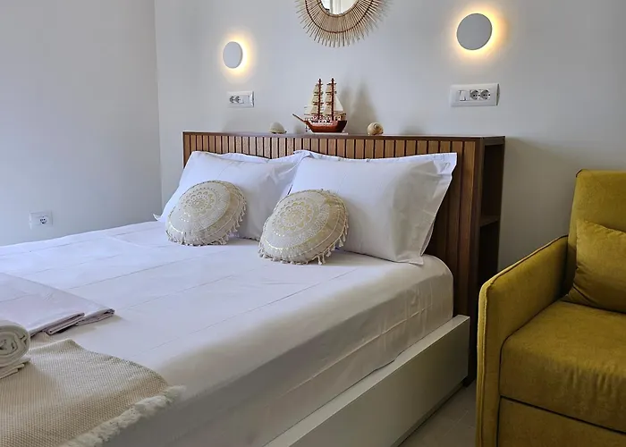 Pensionat Ares Beachfront Luxury 3*