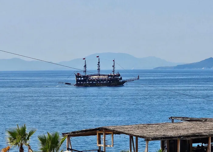 Ares Beachfront Luxury Saranda