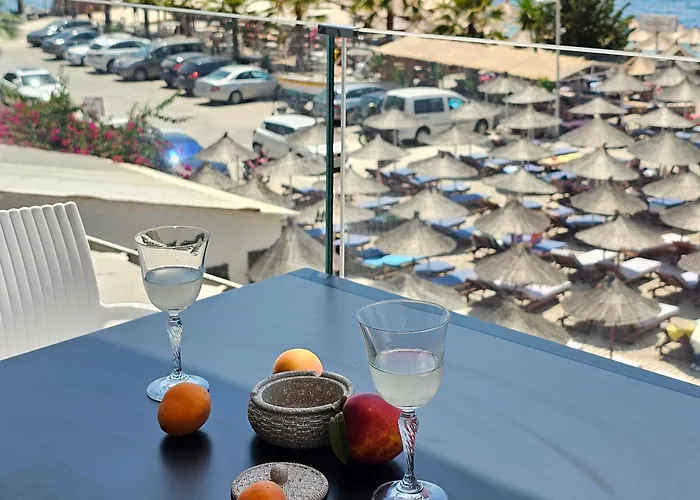 Pensionat Ares Beachfront Luxury
