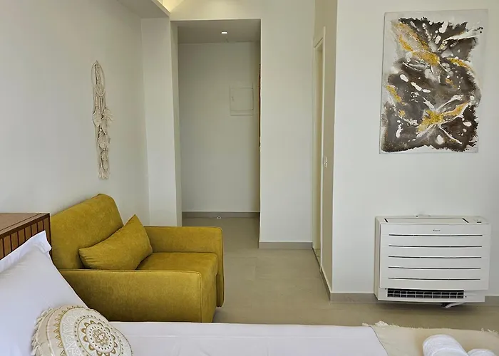 Ares Beachfront Luxury Konukevi 3*