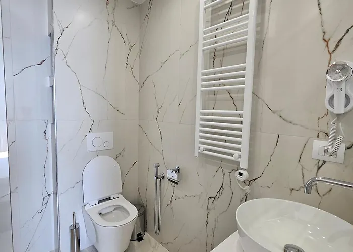 Pensionat Ares Beachfront Luxury 3*