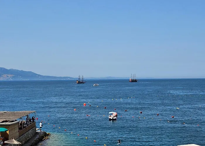 Ares Beachfront Luxury Pensionat