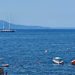 Ares Beachfront Luxury 3*