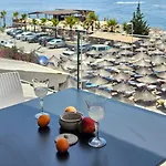 Penzion Ares Beachfront Luxury