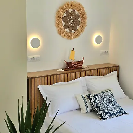 Guest house Ares Beachfront Luxury 3*