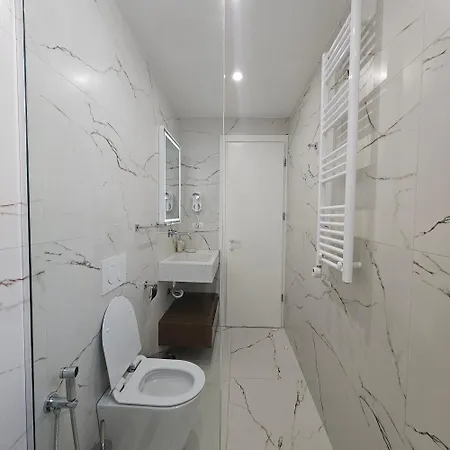 Guest house Ares Beachfront Luxury 3*