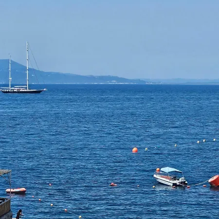 Ares Beachfront Luxury 3*