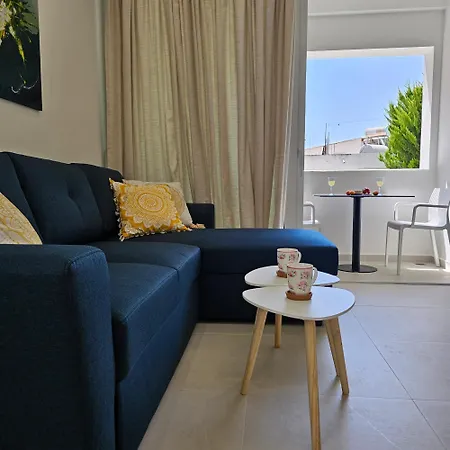 Ares Beachfront Luxury 3* Sarande
