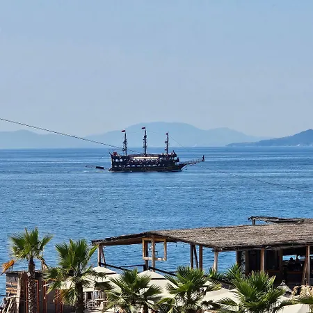 Ares Beachfront Luxury Sarande