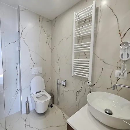 Guest house Ares Beachfront Luxury 3*