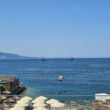 Ares Beachfront Luxury Guest house